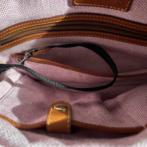 DOONEY & BOURKE......LIGHT TAN, GREAT CONDITION..... - Picture 6 of 8